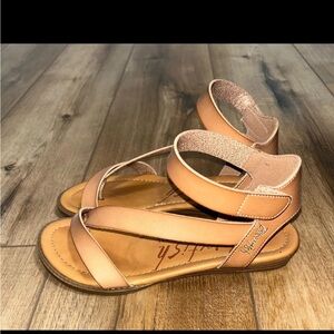 Blowfish Tan Beige Ankle-Strap Sandals